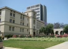 California Institute of Technology (CalTech)   - спеціалізується на розвитку нових технологій