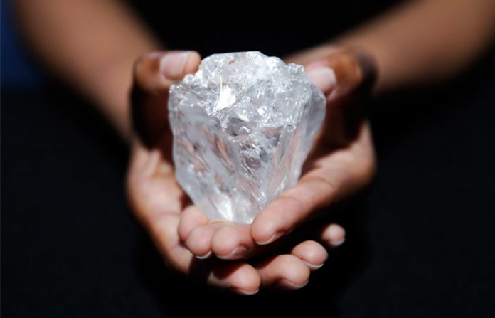 Алмаз - це аллотропная модифікація вуглецю
