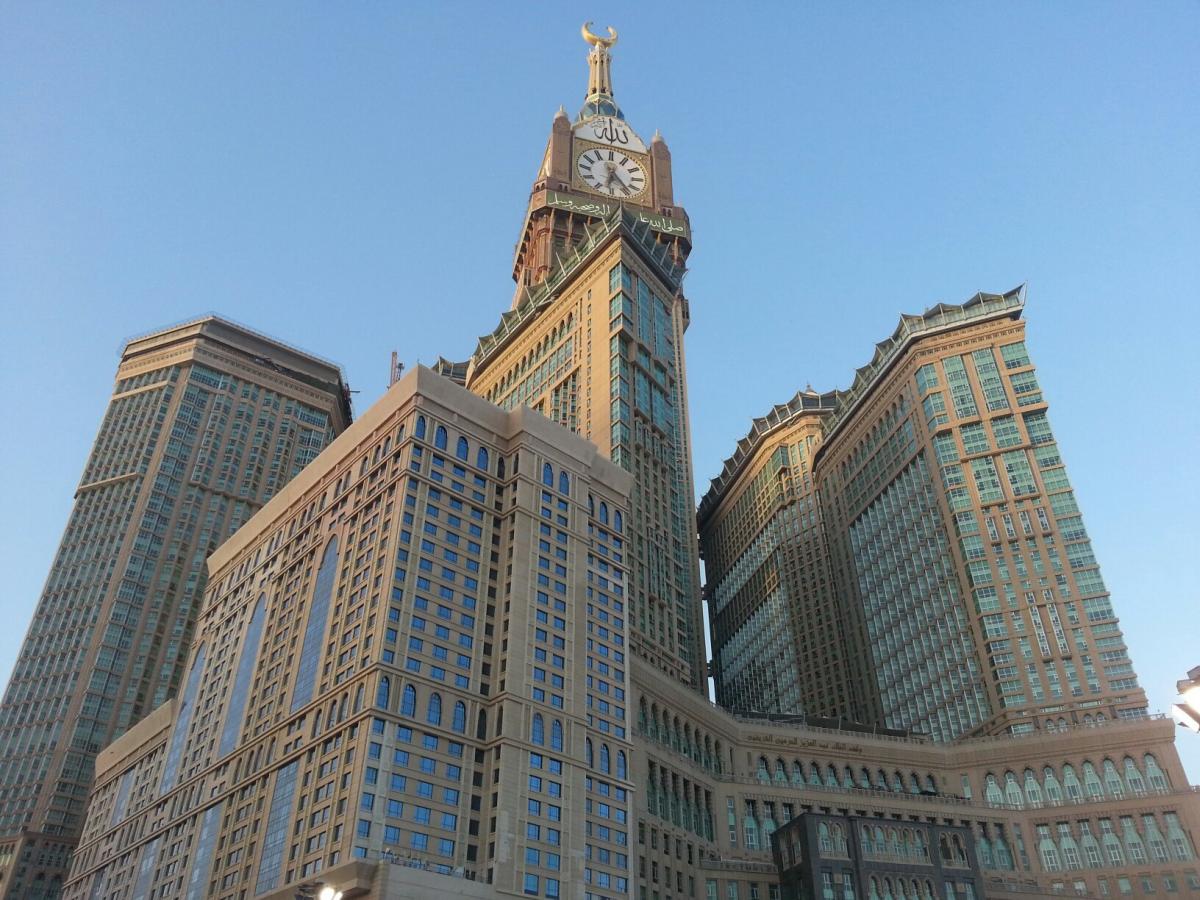 І зараз Shanghai Tower використовується під офіси