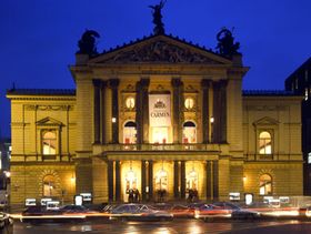 Будівля Державної опери Прага (Фото: www