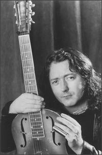 Ірландський гітарист Рорі Галлахер протягом 70-х залишався одним з небагатьох музикантів, які виконували безкомпромісний блюз-рок