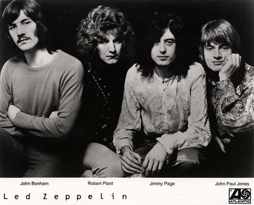Ряд представників цієї течії, в тому числі   «Led Zeppelin»   , «AC / DC»,   «Black Sabbath»   , Стали найпопулярнішими, хоча і відкидає в колах музичних критиків суперзірками десятиліття