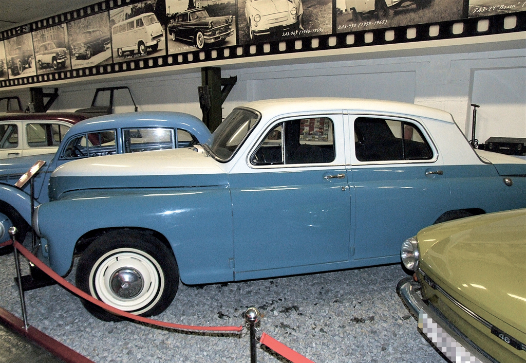 Машини відновлені в реставраційній майстерні, яка працює при музеї «Фаетон»