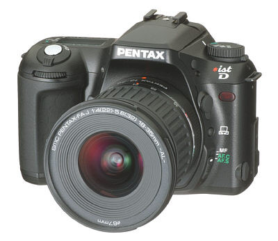 Согласно японским источникам, а за ними крупнейшие фотографические порталы, согласно прогнозам, Pentax готовит к выпуску «дешевые» цифровые зеркальные фотокамеры, которые будут конкурировать с Canon 300D и Nikon D70 (конечно, если к тому времени конкуренция не заменит их новыми моделями)