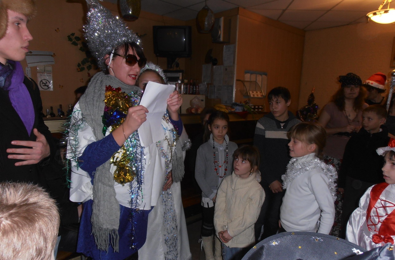 Завдяки їх увазі до дітей, чуйності і ентузіазму ми змогли подарувати дітям справжнє свято, - розповідає пані Акімова