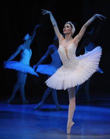 Дарина Климентова (Фото: ЧТК)   Наступним кроком вперед став перехід в 1996 році в трупу Англійського національного балету, патронесою якого була принцеса Діана
