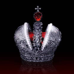 Особливо прекрасним і коштовним камінням Алмазного Фонду є чудова яскраво-червона гігантська шпинель вагою близько 399 карат, вставлена в символ Алмазного Фонду - Велику імператорську корону
