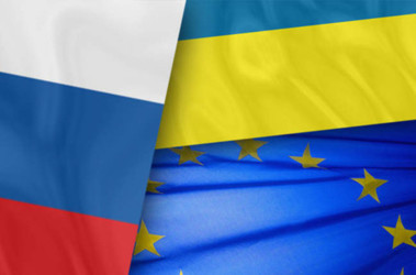 27 июля 2012, 14:47 Переглядів:   Україна затиснута між двома кризовими зонами