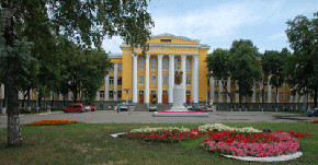 Найбільший технічний ВНЗ Росії, який включає в себе 7 інженерних і 2 факультети по підвищенню рівня кваліфікації