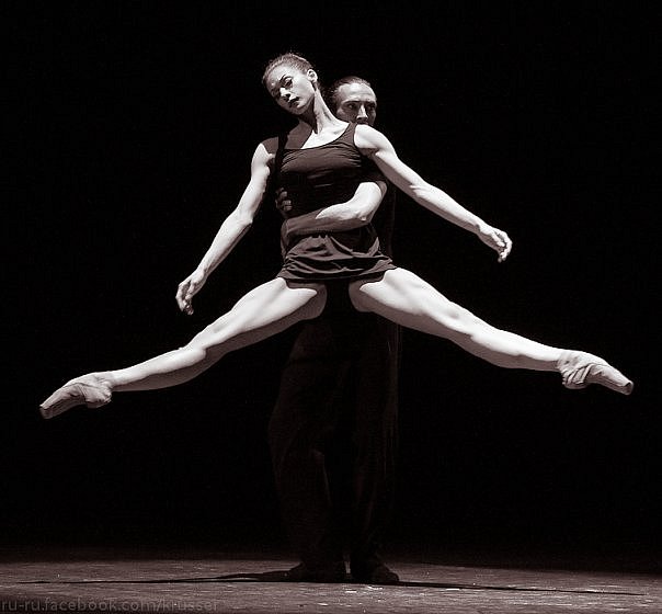 Одноактний балет, поставлений в Маріїнському театрі в листопаді 1998 року на музику першої частини «Середньої симфонії»