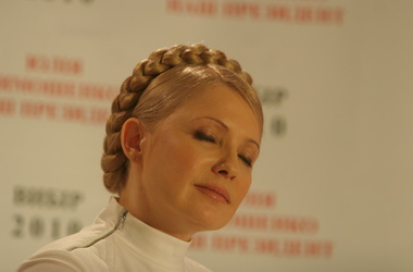 8 ноября 2012, 13:10 Переглядів:   Тимошенко в лікарні п'є тільки воду